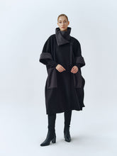 Load image into Gallery viewer, Coat Ara

