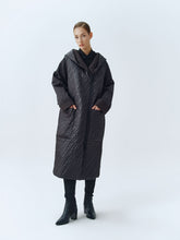 Load image into Gallery viewer, Coat Alinda
