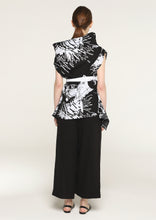 Load image into Gallery viewer, Top Adelina
