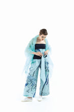Load image into Gallery viewer, Kimono Glory
